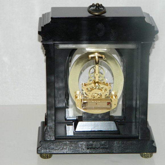 Bombay 2004 Mohogany Wood Floating Quartz Sync Clock - Picture 6 of 17